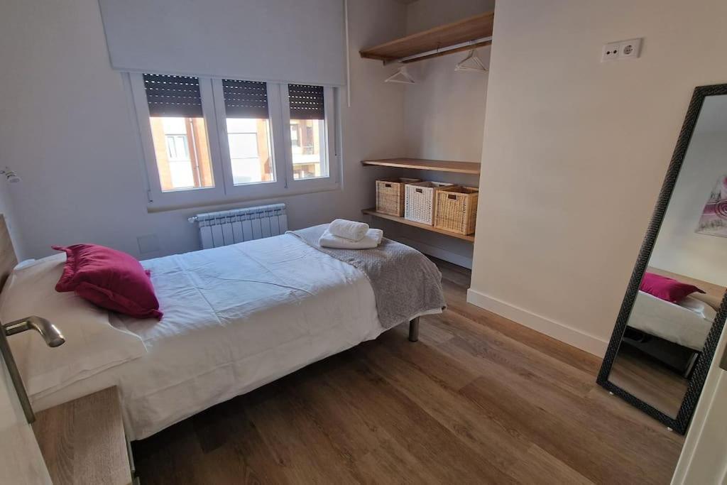 Apartamento Aires De Tineo Oviedo Exterior foto