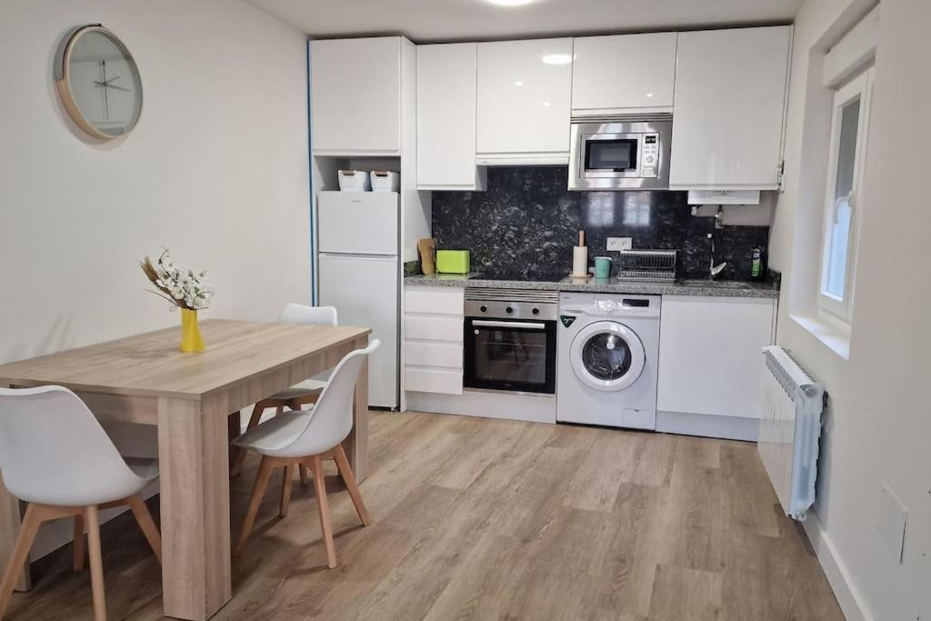 Apartamento Aires De Tineo Oviedo Exterior foto